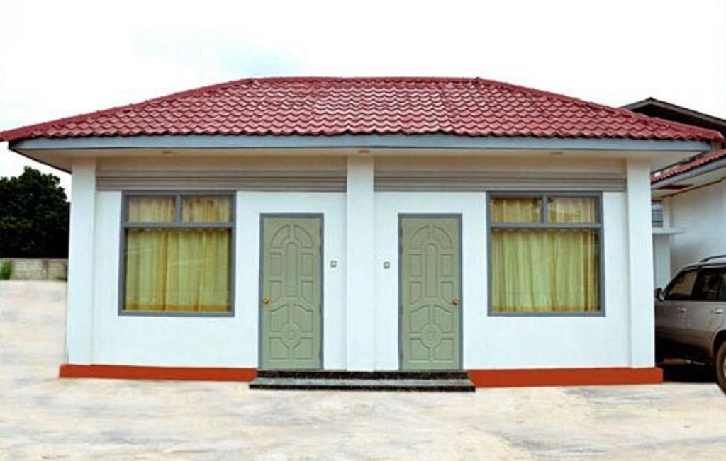 Myat Nan Taw Hotel Loikaw Exterior photo